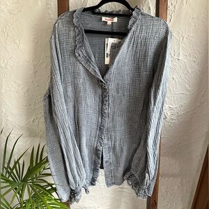 NWT BLACK GREY GAUZE LACE EDGE BUTTON UP TOP